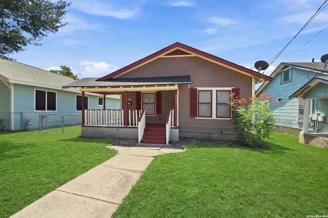 Photo - 506 E Whittier St