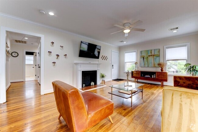 Building Photo - 2903 Wichita St Rental