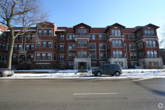 Building Photo - 5049 S. Drexel Boulevard