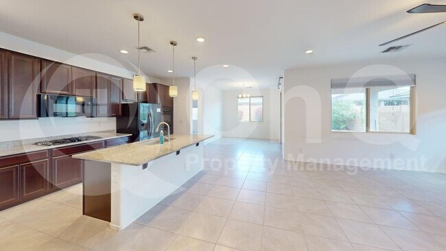 Photo - 14604 W Larkspur Dr