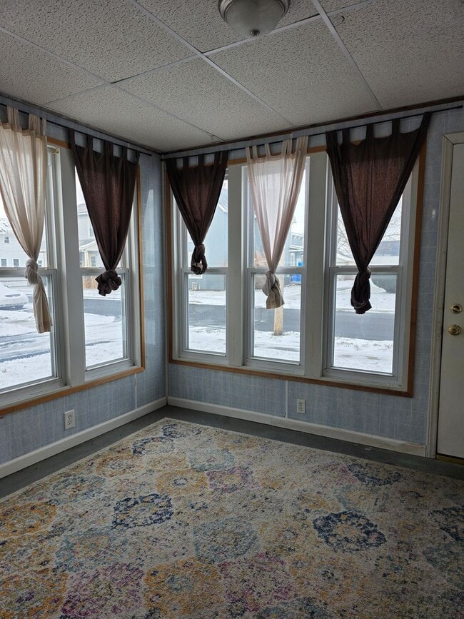 Photo - Spacious Home Across from University of Findlay