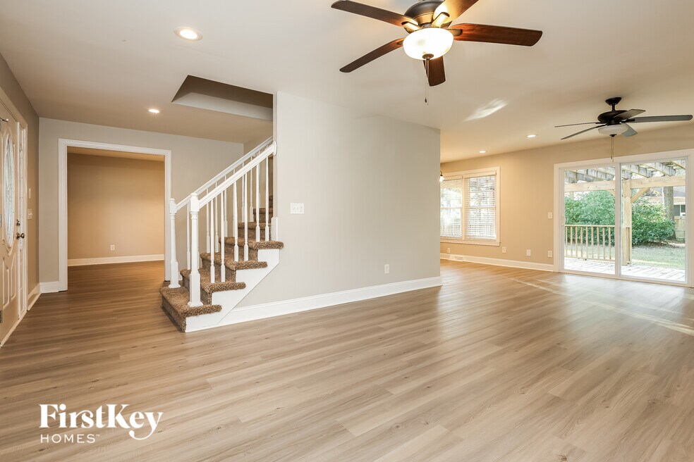 218 Old Dominion Dr