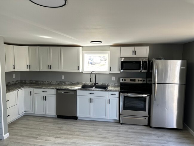 Photo - 30 E 7th Ave Unit 2