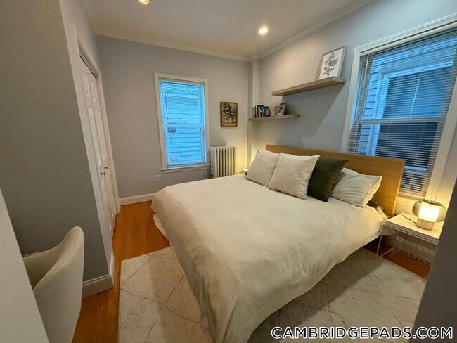 Photo - 1576 Cambridge St Unit 1R