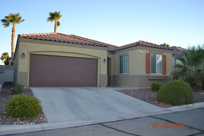 Photo - 2BED/2BA SOUTHWEST HOME - 1 STORY IN GATED COMMUNITY WITH POOL AREA AND SPA