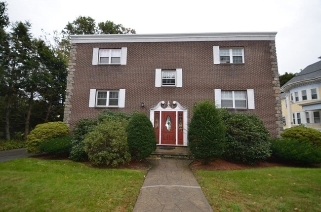 Building Photo - 594 Franklin St Unit 6 Rental
