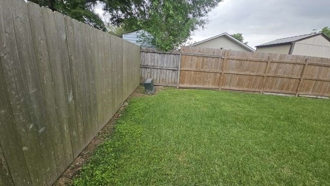 Photo - 11919 Kingslake Forest Dr