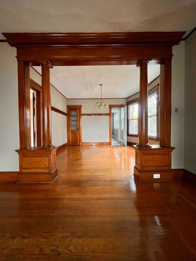 Photo - 49-49 Pendleton St Unit 1