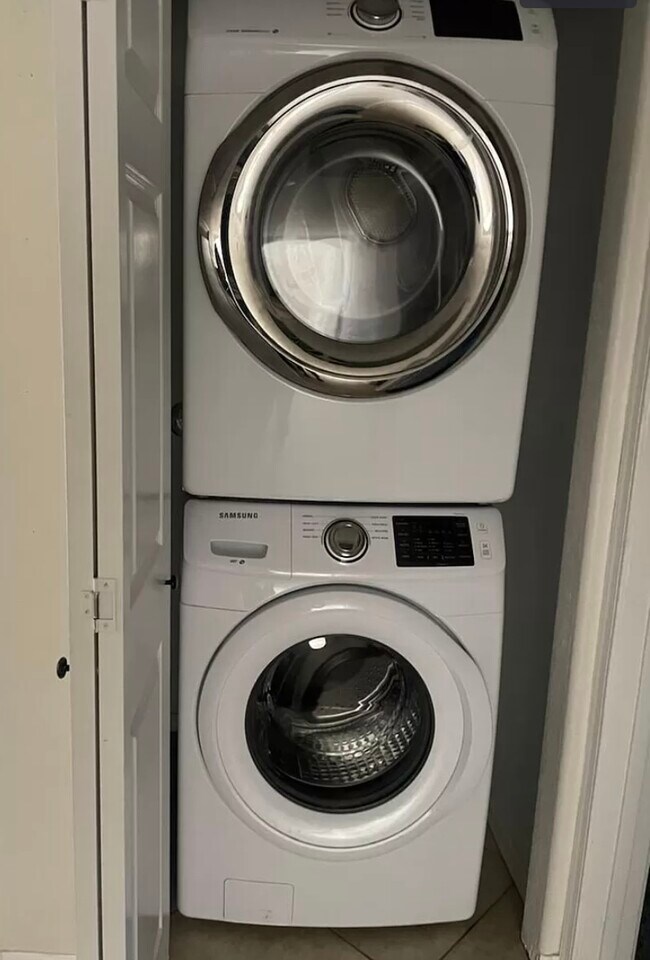 Photo - 4015 E Friess Dr