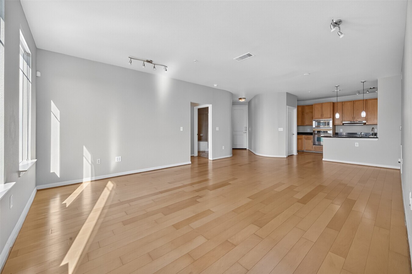 Photo - 505 Jackson Hill St