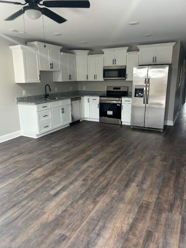 Photo - 209 Colonial St Unit A