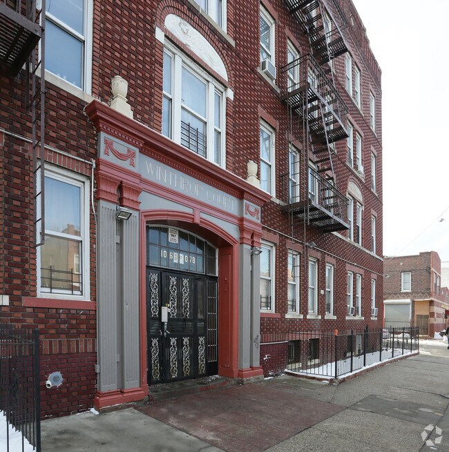 Photo - Winthrop Court