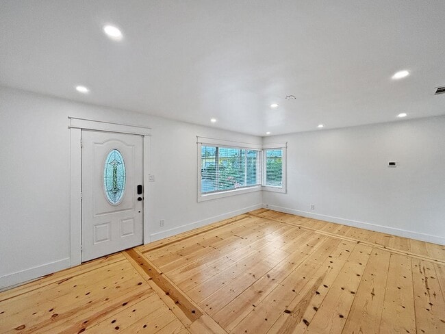 Photo - SD: Charming 2BD/2BA Home in La Mesa with Wraparound Porch, Turf Backyard & Attached Garage