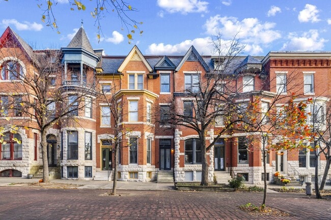 Building Photo - 1713 Linden Ave