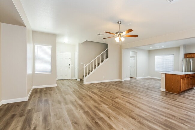 Photo - 7132 Mercurio Ave