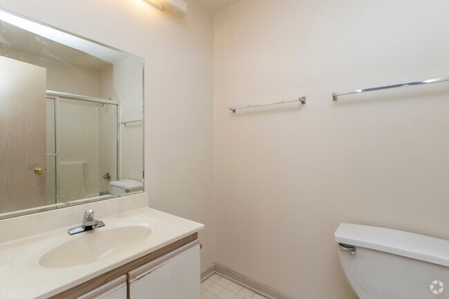 1BR, 1BA - 580SF