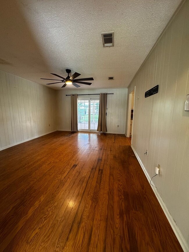 Photo - 3BD/2BA House for Lease in Jackson Park - Central Community