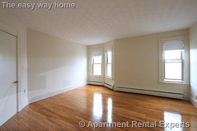 Building Photo - 195 Concord Ave Rental