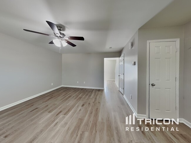 Photo - 3112 Stephen Oaks Way