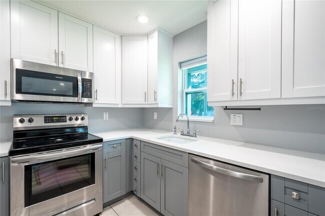 Photo - 5704 43rd Street N