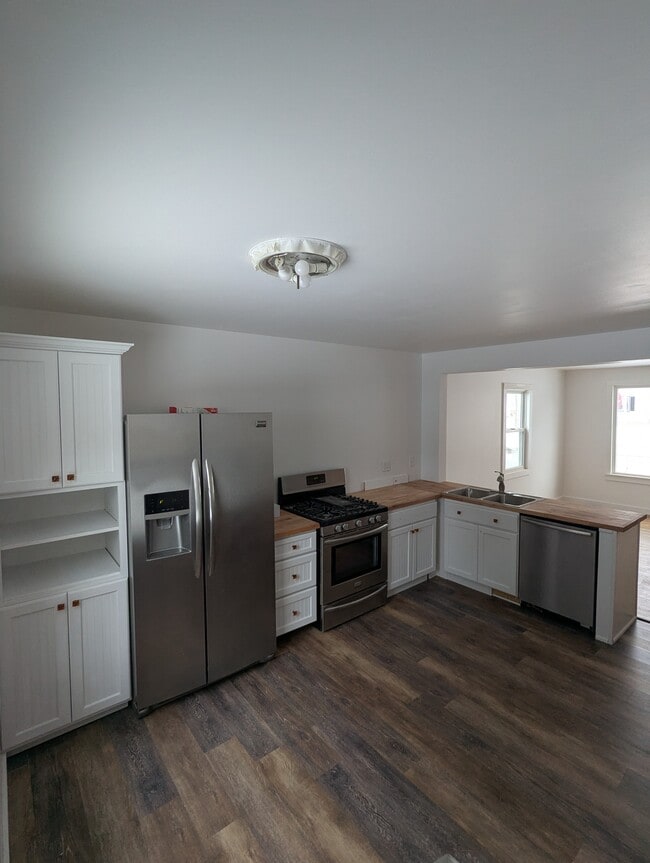 Photo - 4527 Hanover Ave