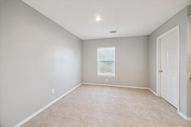 Photo - 2219 Runnels St