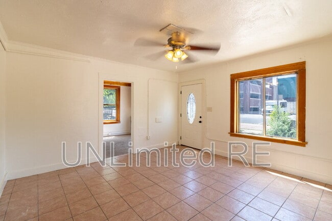 Photo - 306 S Humphreys St
