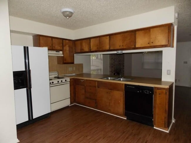 3308 Dunliegh Dr Unit B
