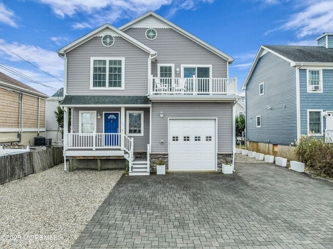 111 7th Ave