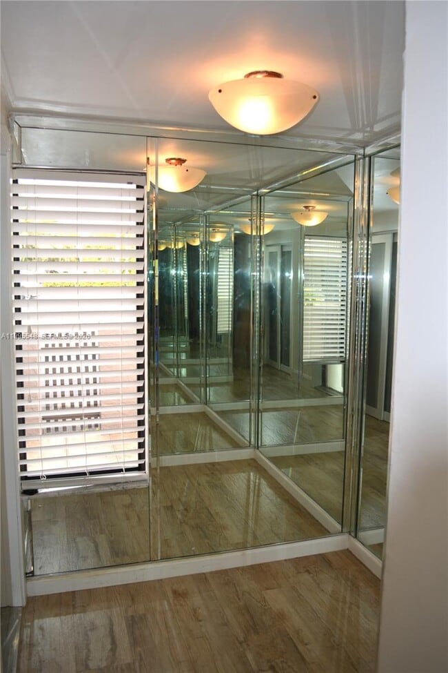 Photo - 9944 NW 41st St