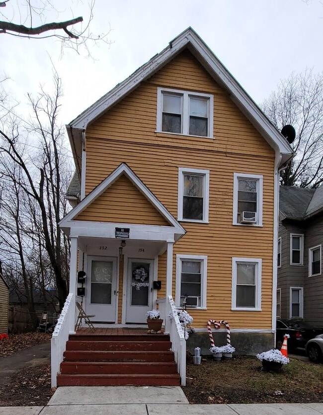 Building Photo - 154 Read St Unit 1 Rental