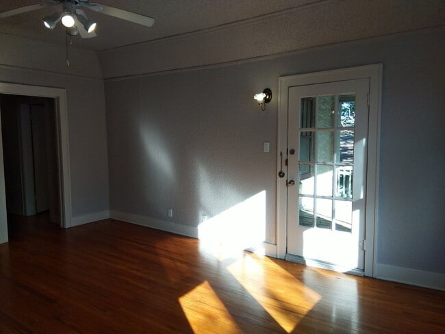 1743 W Summit Ave.