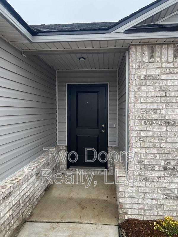 Photo - 606 NW 119th St