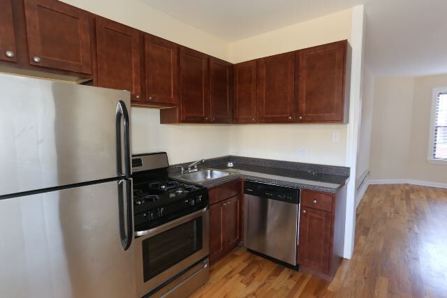 Photo - 4450 N Wolcott Ave Unit J00P