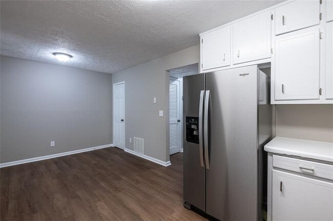 Photo - 366 Haymarket Ln