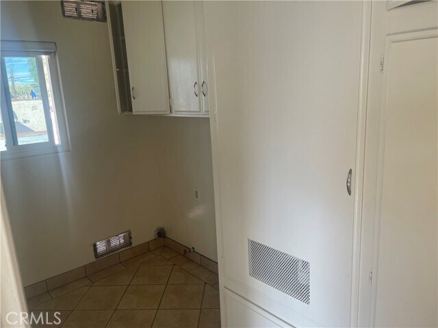 Photo - 1028 W 8th St