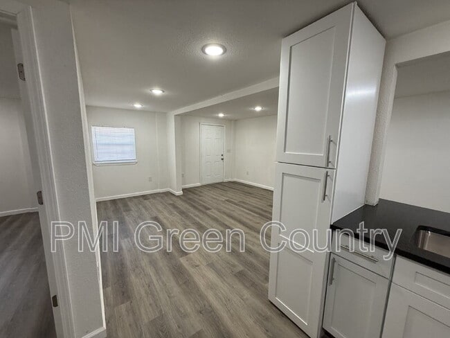 Photo - 2432 E Pine St Unidad #B