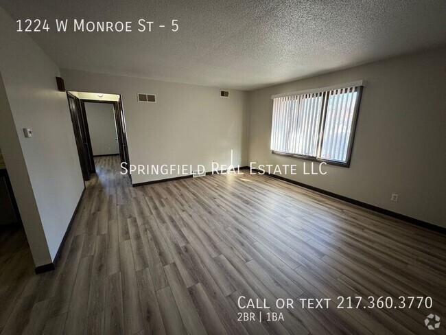 Building Photo - Sparkling 2 Bed 1 Bath Gem with Modern Upg... Unit 5 Rental