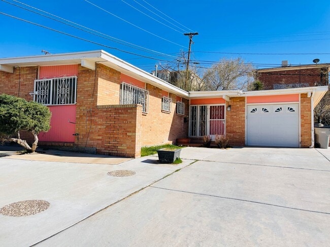 Westside 3 Bedroom 1.75 Bath - Westside 3 Bedroom 1.75 Bath Casa