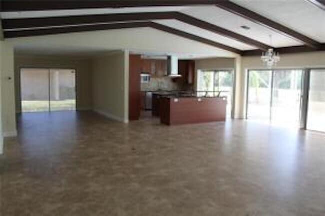 Photo - 4705 Holly Dr