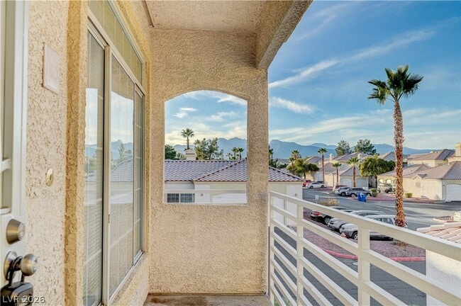 Photo - 1900 N Torrey Pines Dr Unit 225