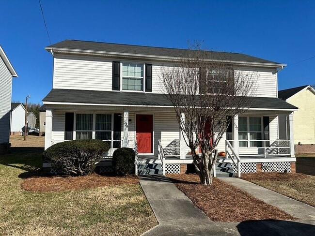 Building Photo - Spacious Two Bedroom Townhome In Kannapolis
