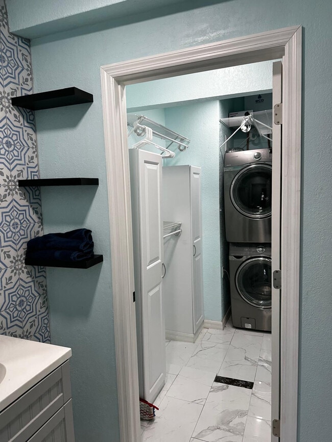 Photo - 1229 Berwyn Rd Unit SI ID1094226P