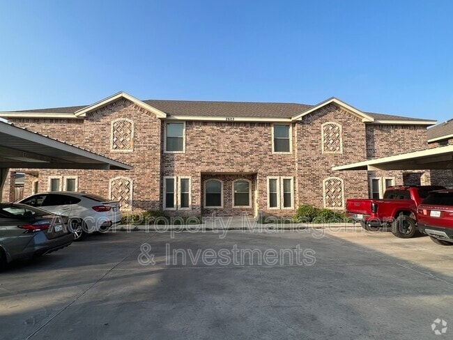 Building Photo - 2603 E Eisenhower Ave Unit 3 Rental