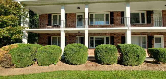 Photo - 102 Boyd Dr Unit 3B