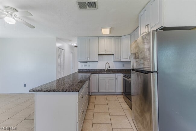 Photo - 16599 Davis Rd