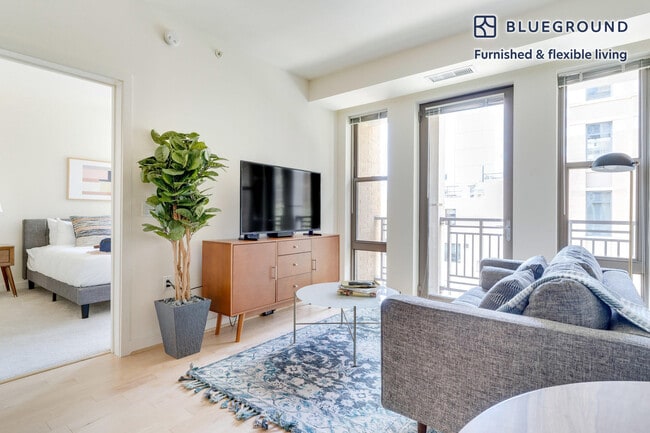 Photo - 1200 N Garfield St Unidad FL6-ID800