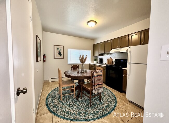 Photo - 4319 Dewey Dr Unit 1