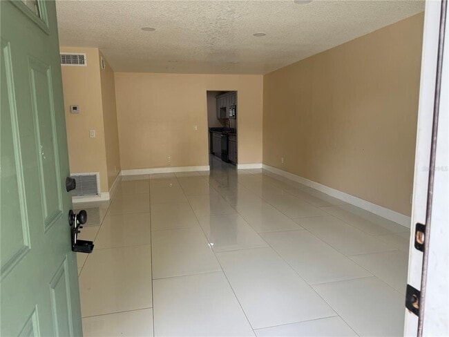 Photo - 725 Northlake Blvd Unit 18