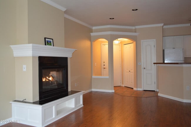 Building Photo - 1701 E Colter St Unit 360